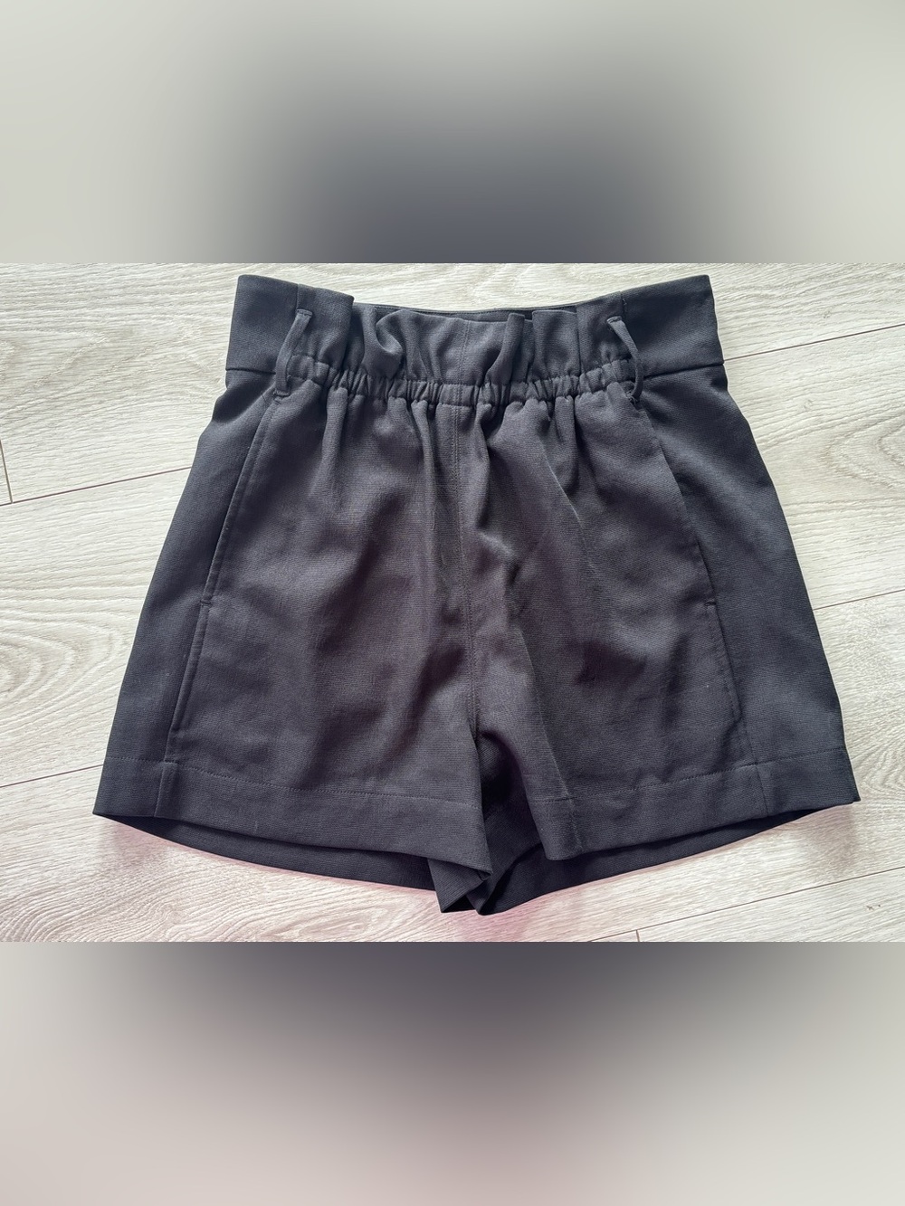 Wilfred Black High-Waist Casual Shorts